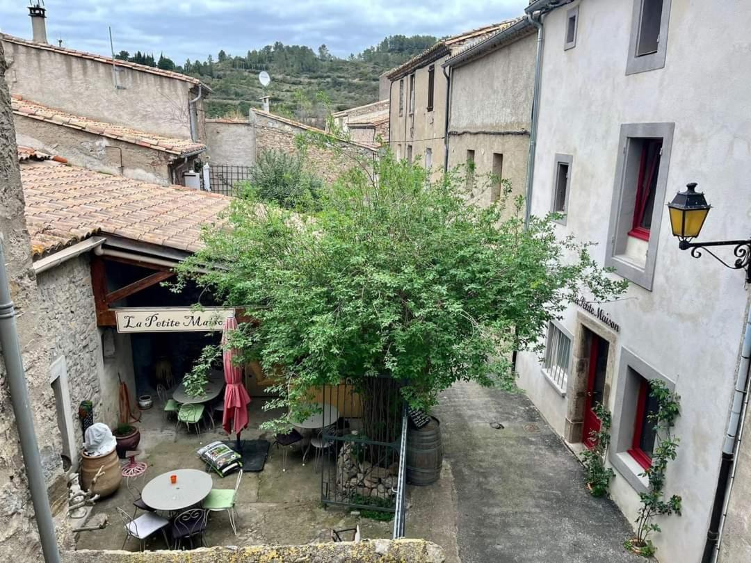 Nos Petites Chambres D'Hotes Lagrasse Exterior photo